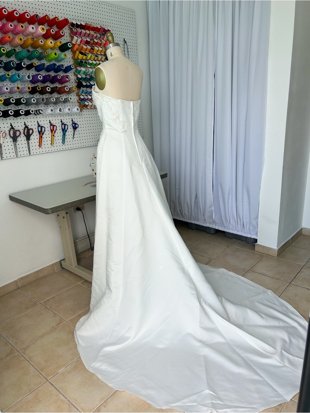 Vintage Wedding Dress | Strapless Ivory A-Line with Draped Front & Beaded Detail